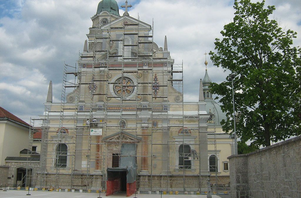 Obnova pročelja bazilike Marije Pomagaj, 2010
